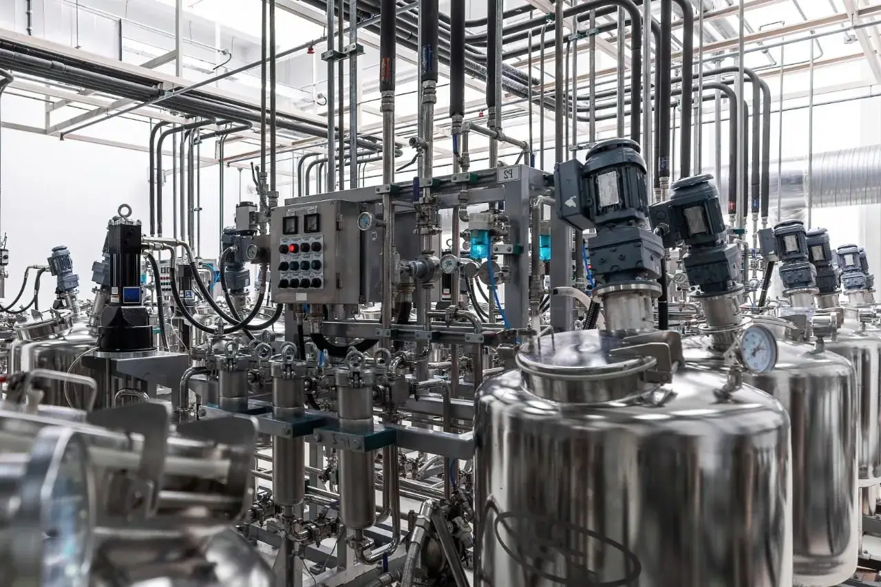 Sistema de agua purificada grado farmacéutico de SAI WATER
