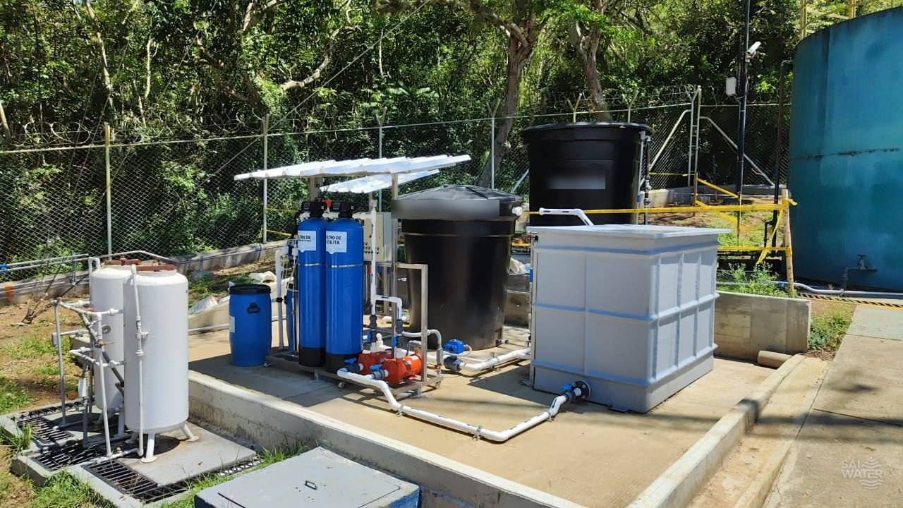 Sistema de agua potable instalado en campo por SAI WATER
